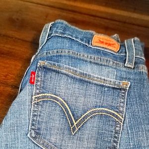 Levis super low rise jeans 524